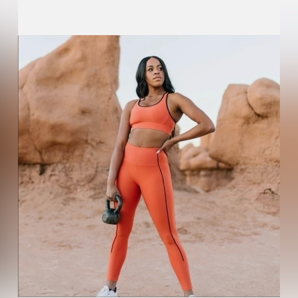 ZYIA Active Vibrant Orange Black Accents Mid Rise Yoga Outdoors Leggings Size 12